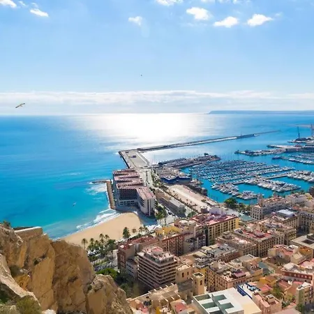 Center * Alicante